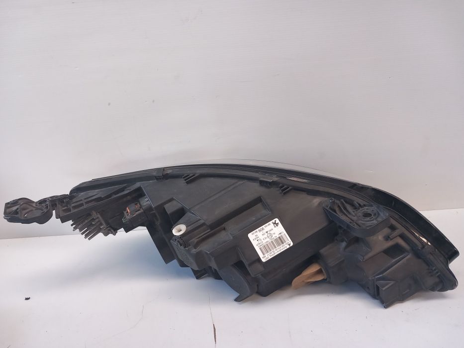 Otica esquerda Peugeot 308