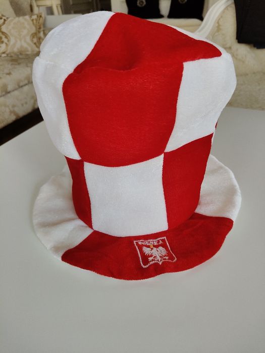 Czapka / cylinder  polskiego kibica
