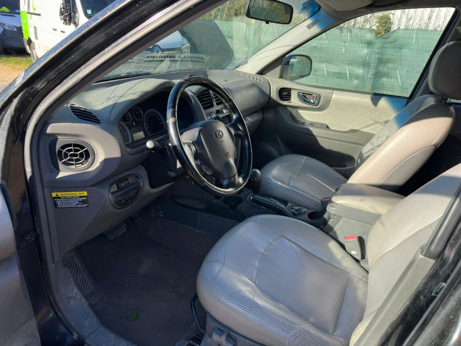 Hyundai Santa Fe 2005 • 2.0 Diesel • Автомат