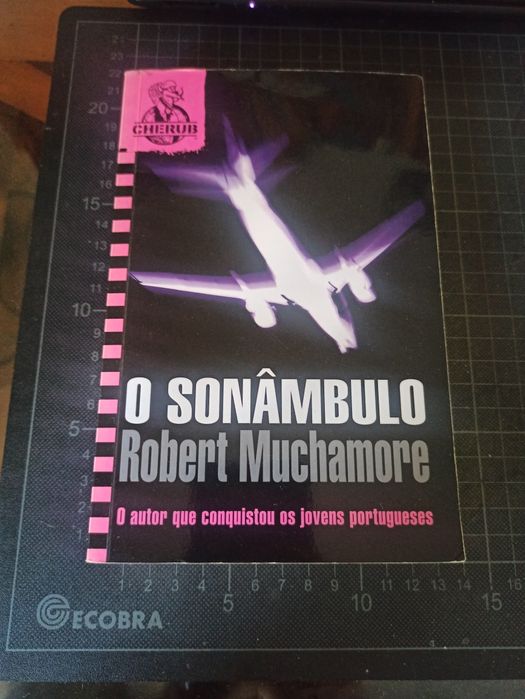 Primeira Coleção Cherub