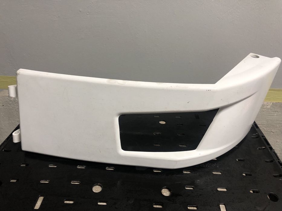 Накладка фари противотуманок Renault T460 Euro 6