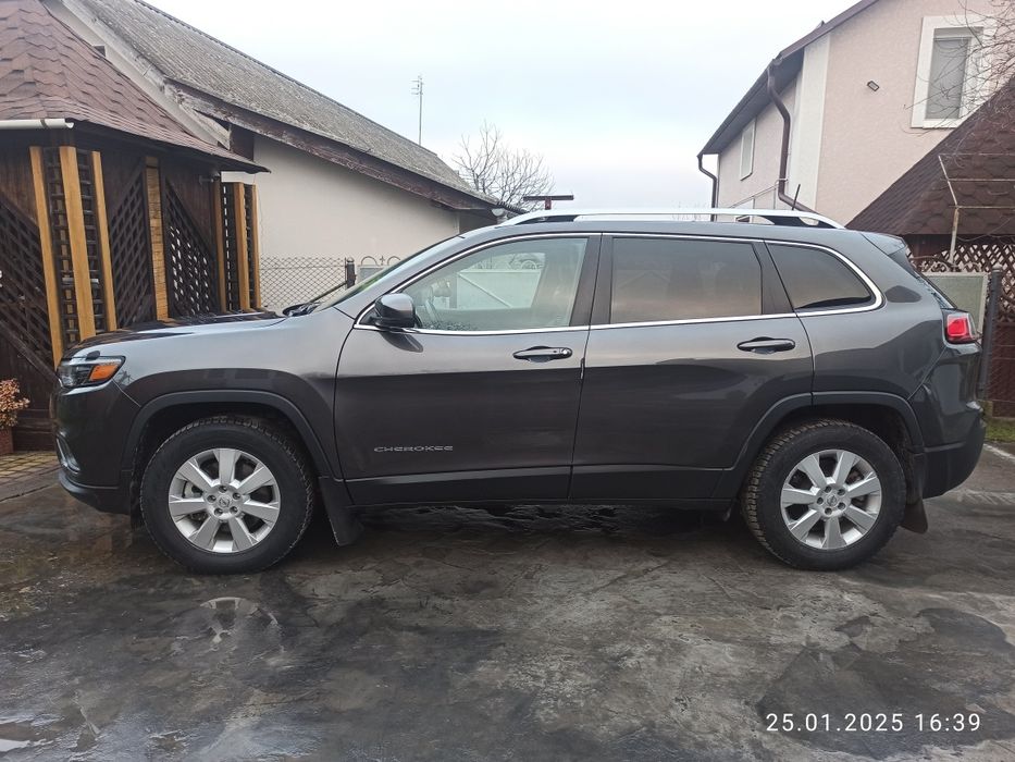 JEEP CHEROKEE 2020(12міс)
