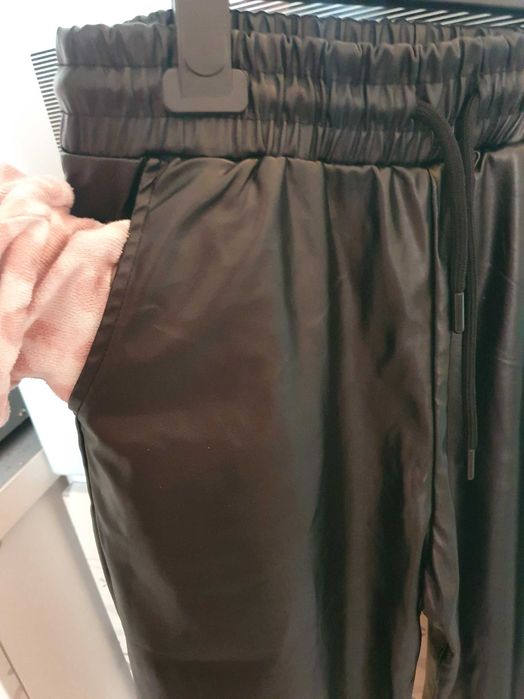 Штани жіночі шкірзам