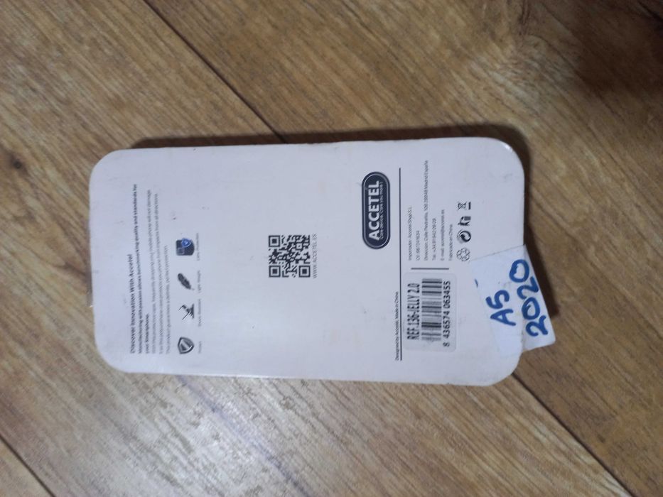 Etui na telefon iphone 13 pro,nowe