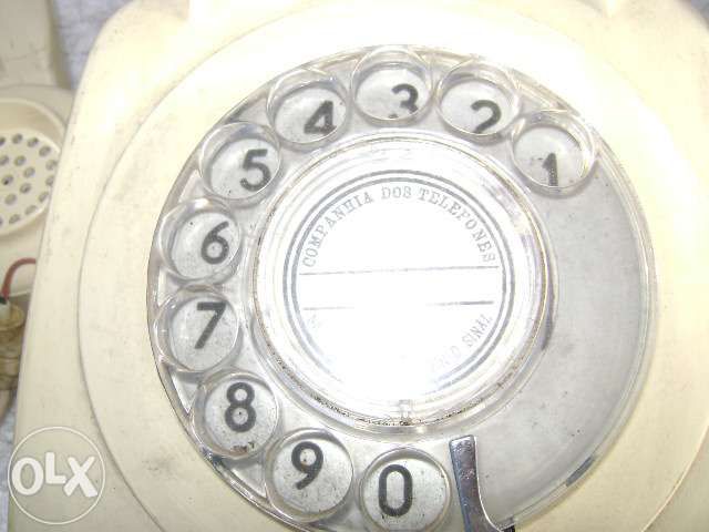 2 Telefones antigos - 1970 e 1974