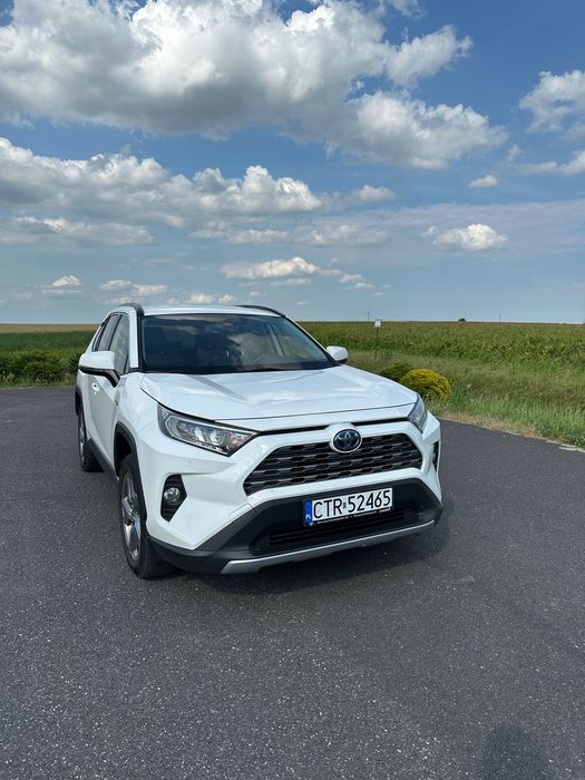 Samochód Toyota RAV4