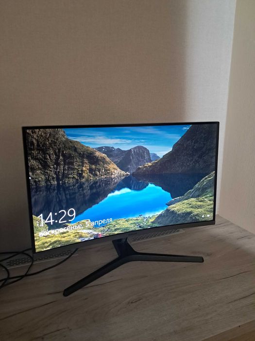 Монітор вигнутий 27" Samsung LC27R500FHIXCI