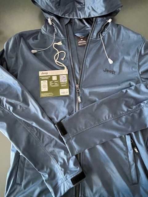 Lote de 7 artigos de roupa da marca JEEP