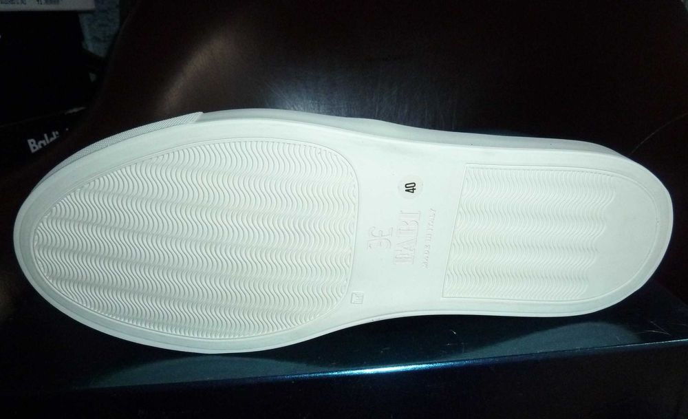 Sapatos italianos novos FABI 40 - SALDO