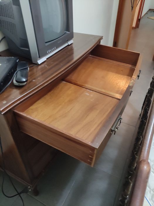 Diversas  coisas de casa.