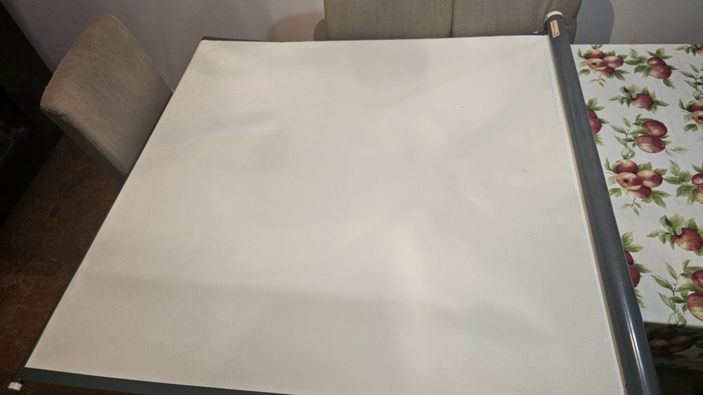 Projector screen with tripod64169621423490124
