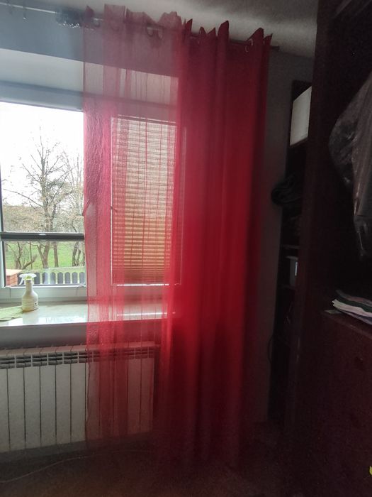 Piękne zasłony czerwone