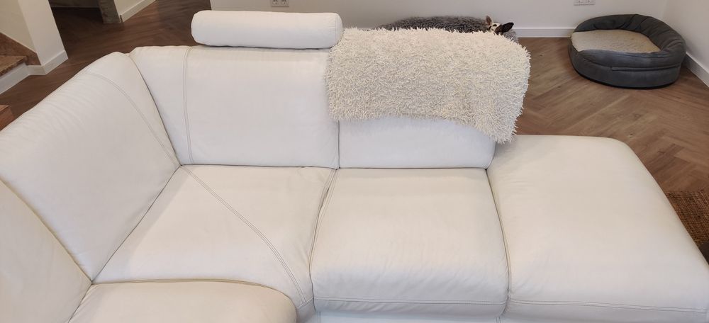 Sofá em Pele Chateau d'ax