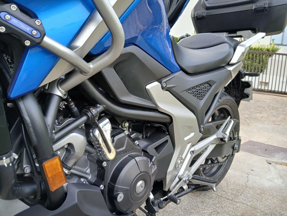 Honda NC 750X com  23.000 Km