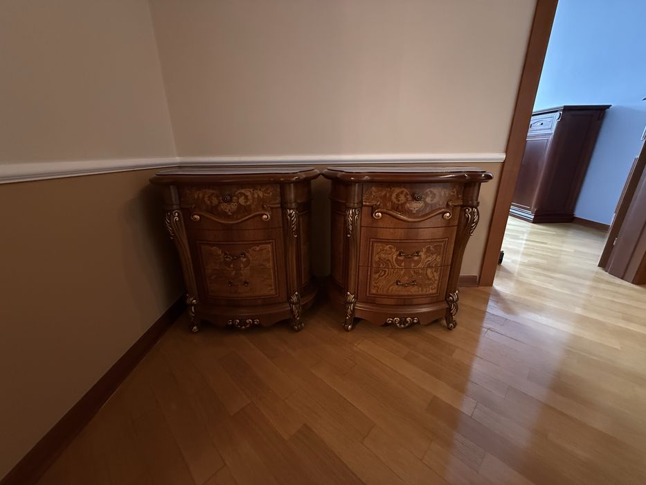 Ексклюзивний італійський спальний гарнітур Grilli, натуральне дерево, ручна робота».