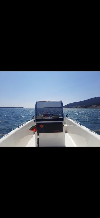Barco Isonautica 550 master