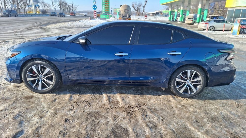 Продам нісан максіма рестайлінг 19р. 3.5л.