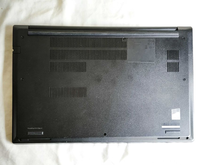 Portátil Lenovo ThinkPad E15 Gen 4 AMD Ryzen 7 5825U