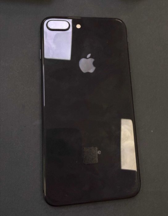 Продам iphone 8 plus 256gb
