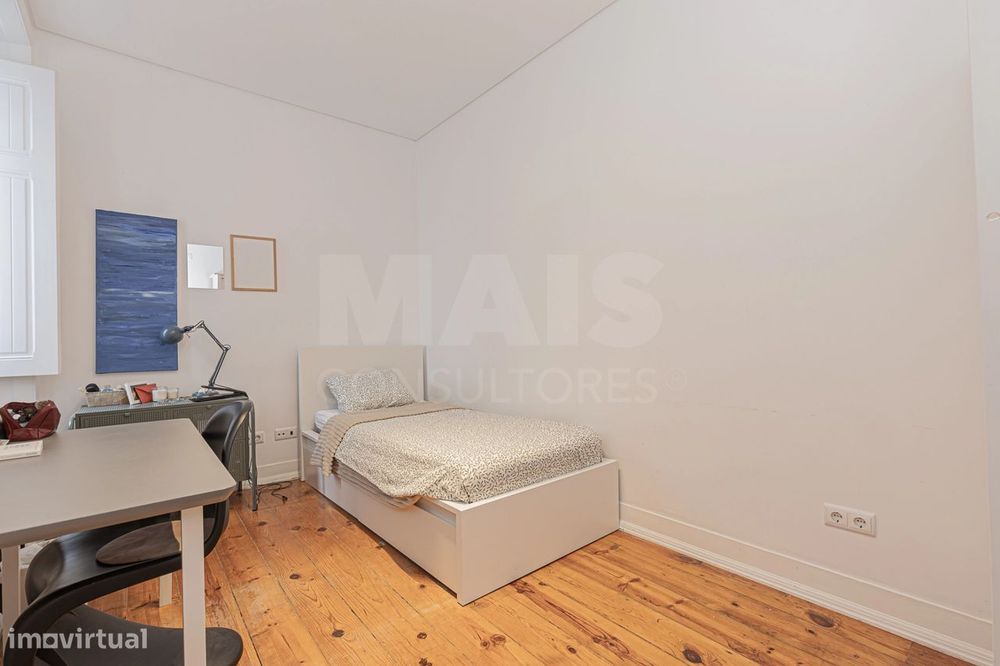 T6 com 130m2 Vista Rio à Rua da Junqueira - Belém