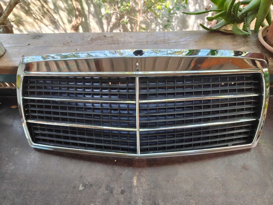 Grelha (nova) para Mercedes 190e (1982-1993)