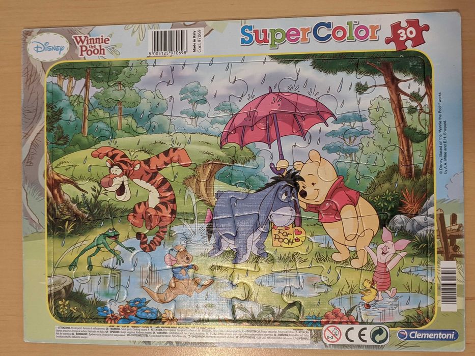 Dwa zestawy puzzli z Kubusia Puchatka - stan dobry