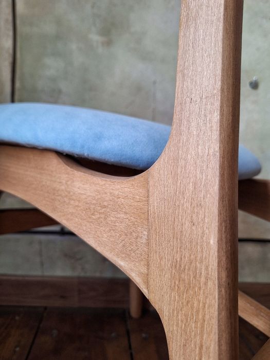 Krzesło R.Hałas 200-190 PRL Design