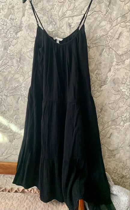 Плаття від H.M