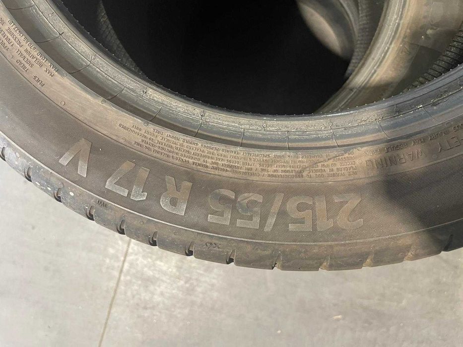 Pneus Continental Premium Contact 215/55 R17"