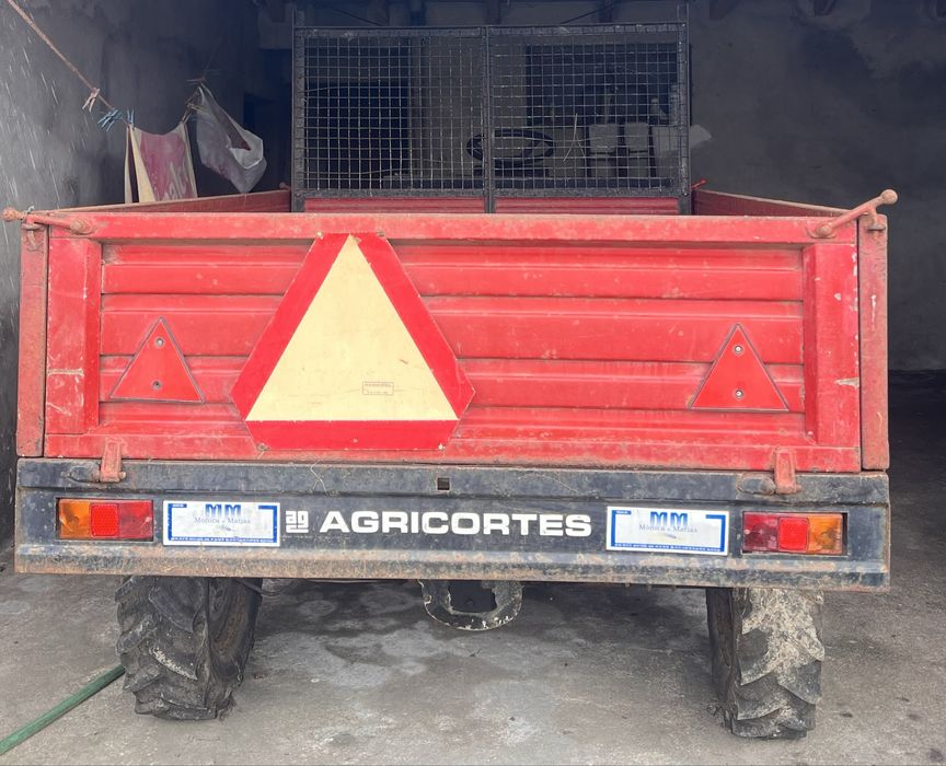 Trator Agrico Agippone sem matrícula