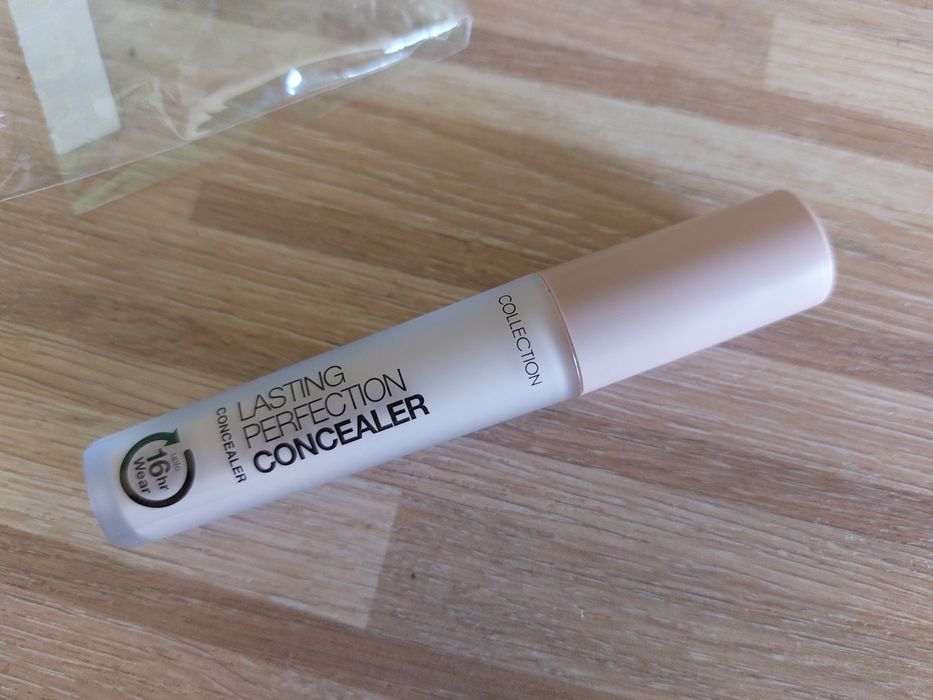 Korektor collection lasting perfection concealer fair 5