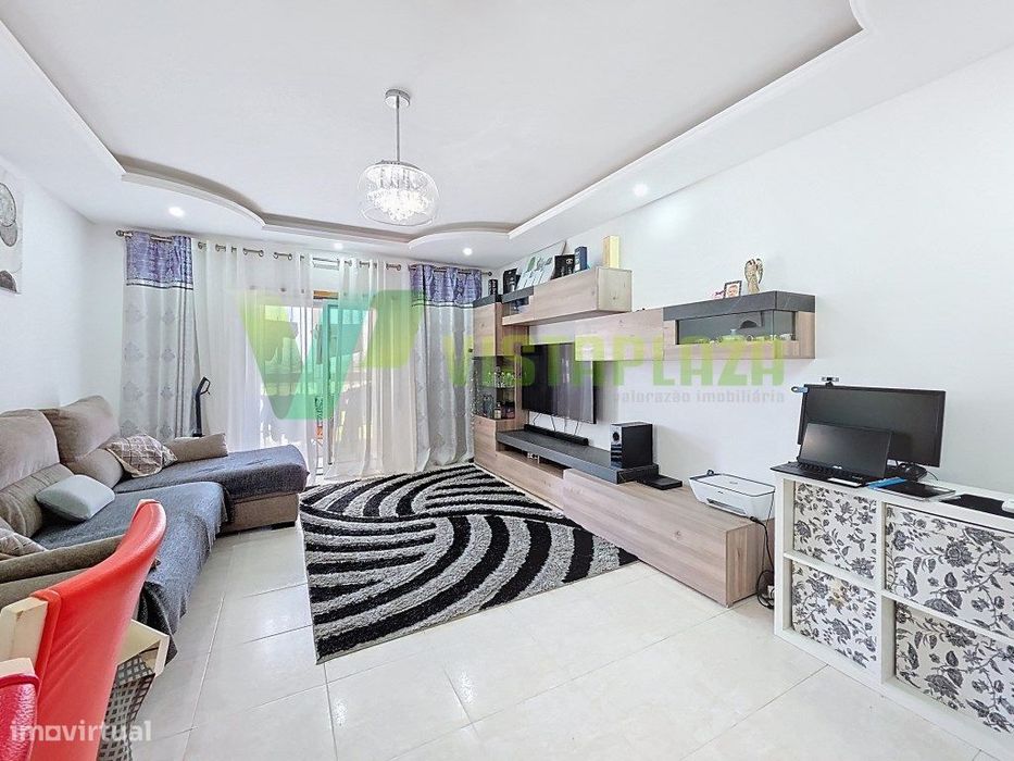 Apartamento T2 na Zona do Chinicato em Lagos, com Lugar de Garagem ...