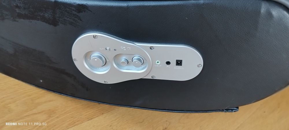 Fotel gamingowy  z głośnikami Bluetooth