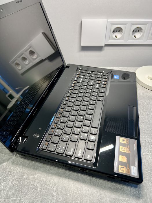 Ноутбук Lenovo отличное состояние
