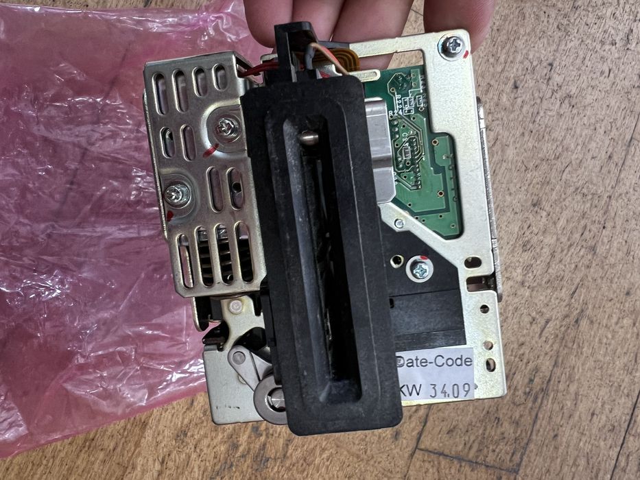 Wincor ATM card reader64409426527490122