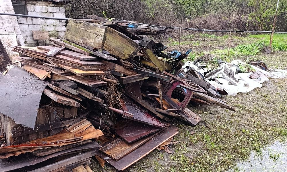 Віддам дрова,Самовивіз.З вивозом сміття.