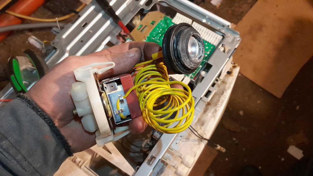 Стиралка по запчастям разборка ЗЧ Zanussi aquacycle 800 пральна машина