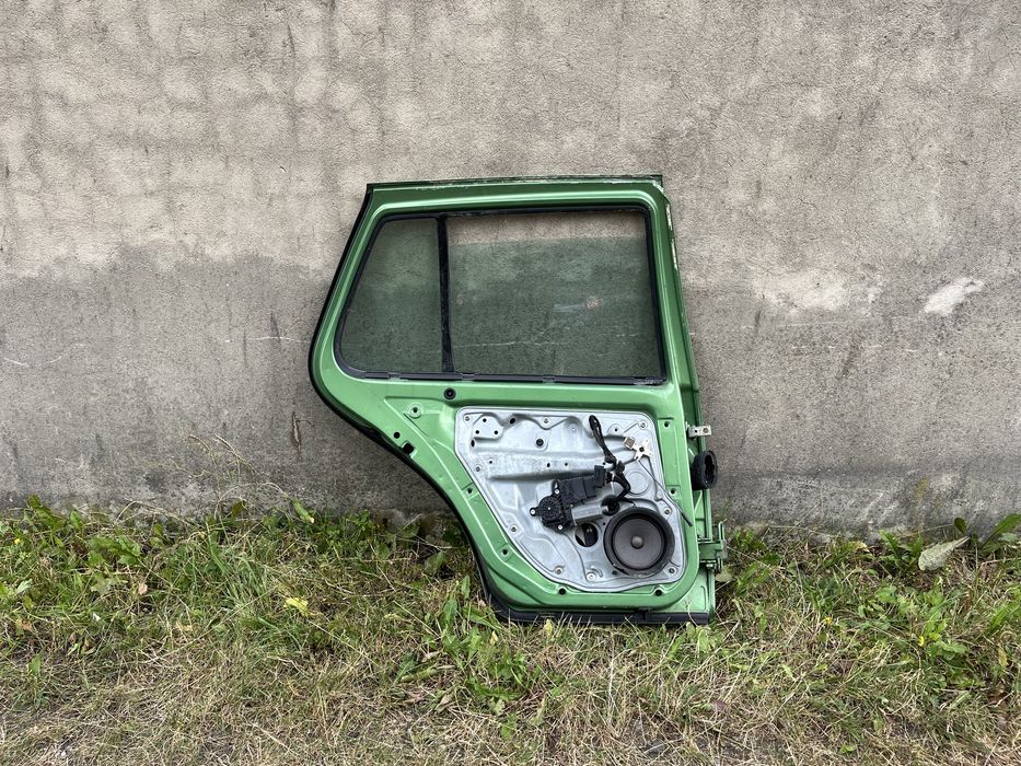 Dzrwi do volkswagen golf 4