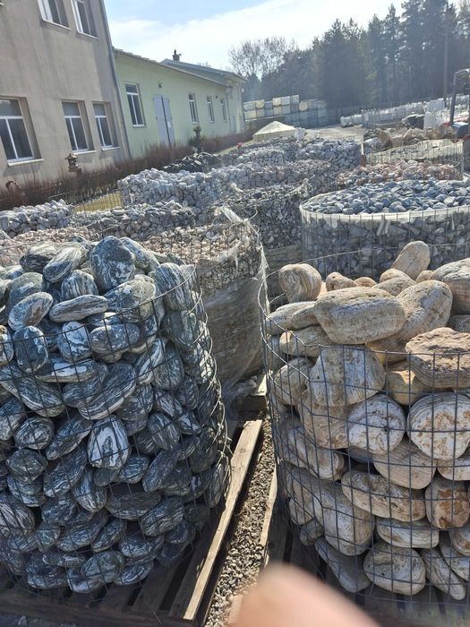 Usługi koparką transport