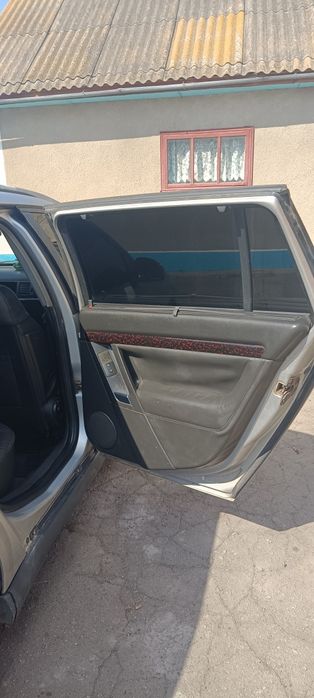 Опель Вектра с 2004 рік