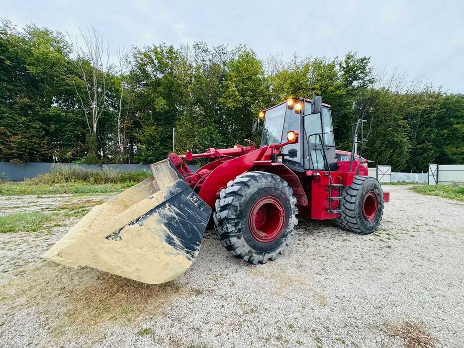 Фронтальний погрузчик CAT 950 Фронтальний навантажувач CAT 950 2000 рік випуску Добрий стан
