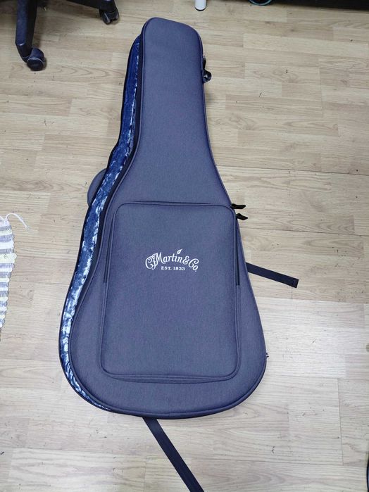 Guitarra Martin Road Séries em óptimo estado.