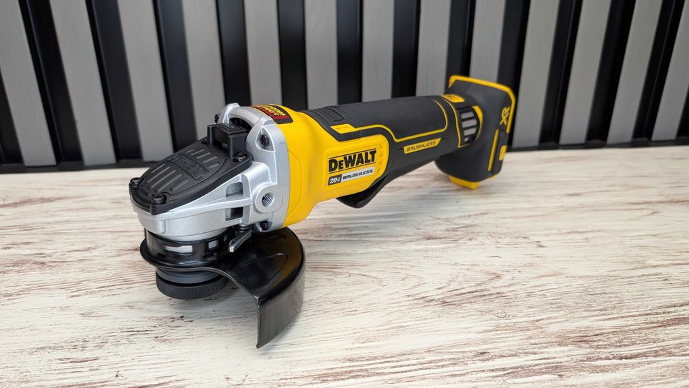 Акумуляторна КШМ болгарка DeWalt DCG413