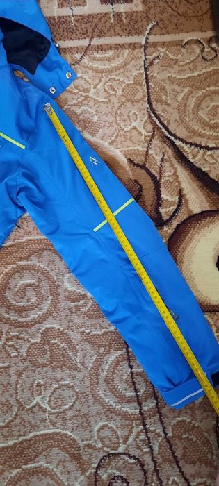 Курточка чоловіча