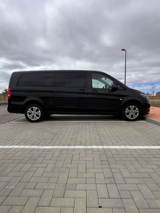 Mercedes-Benz Vito Tourer Longa Aut. PRO