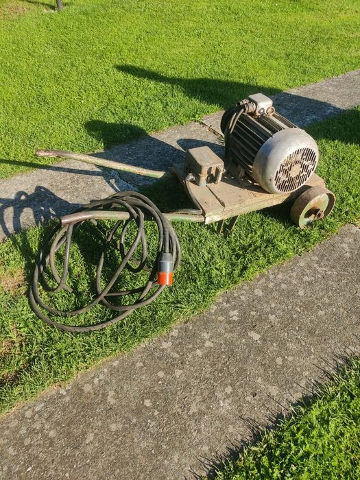 Silnik 7.5kw trojfazowy tamel z kablem wlacznikiem i wózkiem