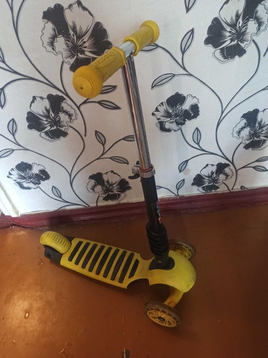 Продам самокат в гарному стані.