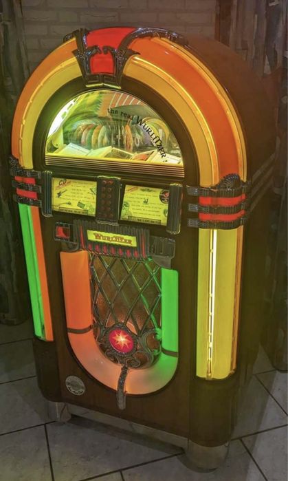Szafa grająca Wurlitzer wys 152cm