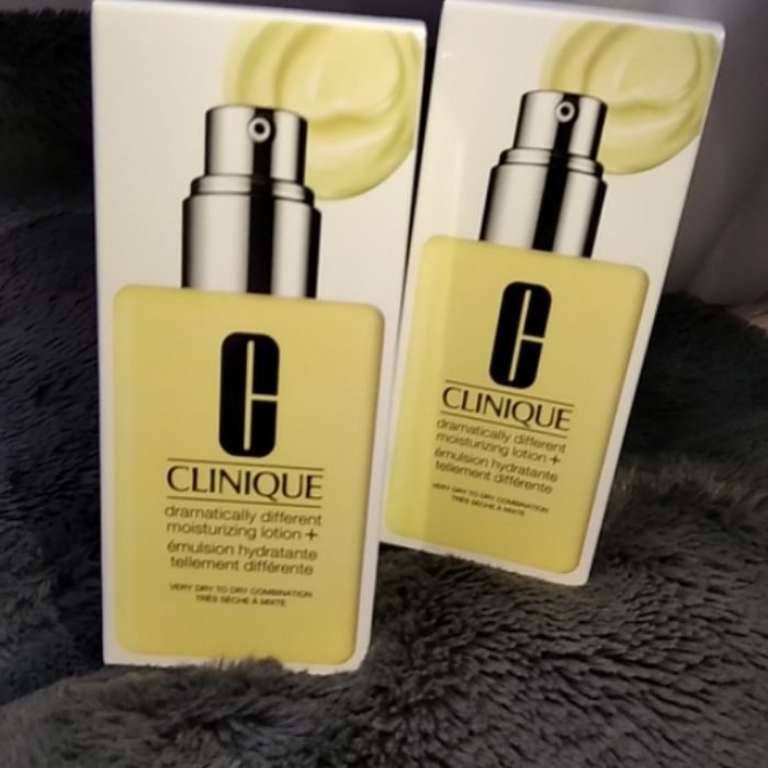 Зволожувальний лосьйон для обличчя clinique i