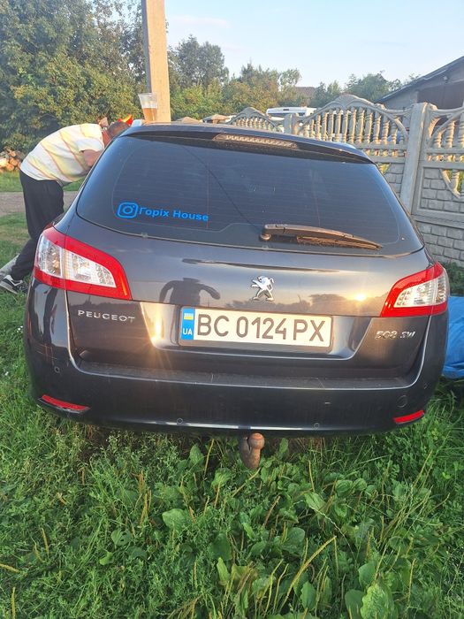 Автомобіль 1.6 робот